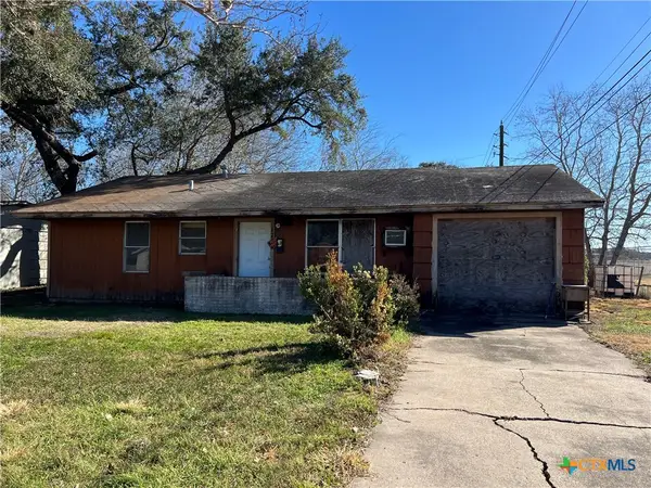 1701 E Walnut Avenue, Victoria, TX 77901
