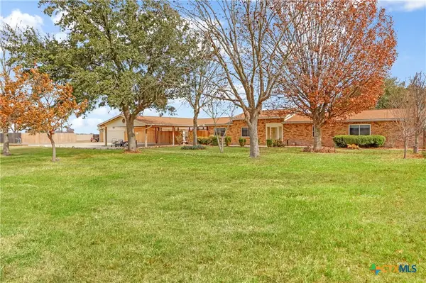 5037 N State Highway 123, Seguin, TX 78155