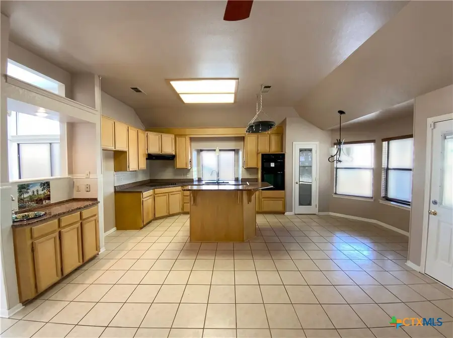 117 Wind Ridge Drive, Harker Heights, TX 76548 - Image #2