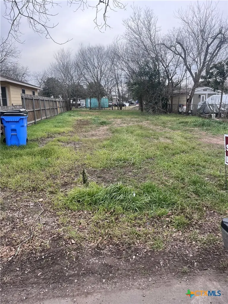 920 Veterans Street, Seguin, TX 78155 - Image #1