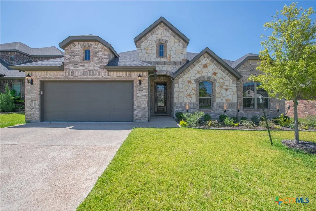 101 Cedar Creek Court, Woodway, TX 76712 - #1