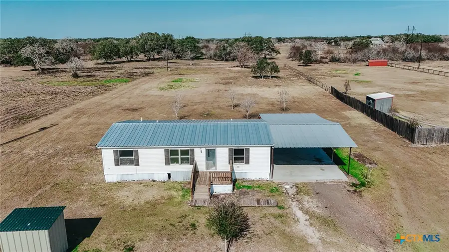 413 West Oaks Drive, Victoria, TX 77905 - #2