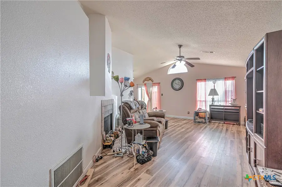 1008 Patriotic Street, Killeen, TX 76543 - #3