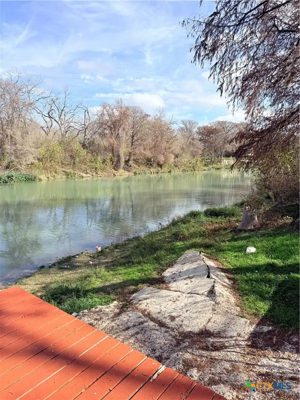 219 Pet Street, Seguin, TX 78155