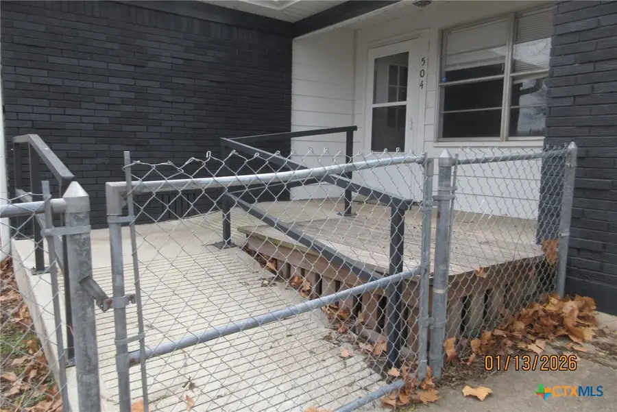 504 S 13th Street, Copperas Cove, TX 76522 - #2