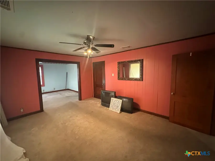 421 S 32nd Street, Temple, TX 76501 - #3