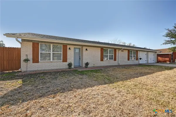 808 Vogel Drive, Lockhart, TX 78644