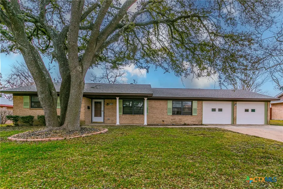 105 E Upshaw Avenue, Temple, TX 76501 - #1