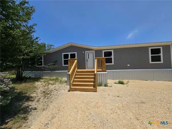 269 E Clark Street, Canyon Lake, TX 78133