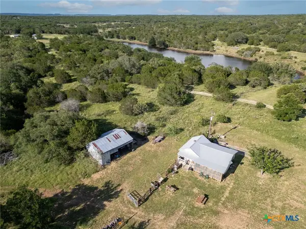 1595 Sky Ridge Road, Lampasas, TX 76550