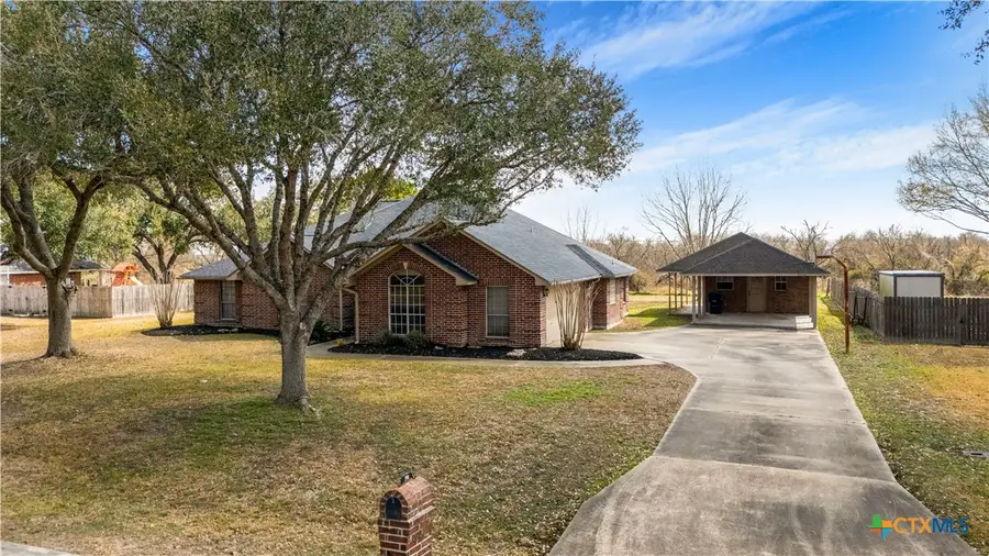 390 Park Lane, Victoria, TX 77904 - #2