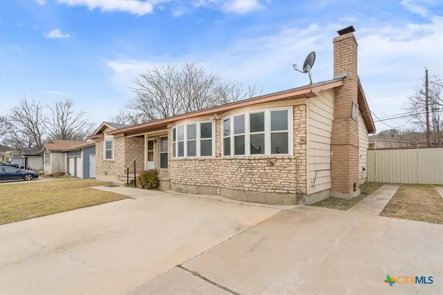 1006 S 27th Street, Copperas Cove, TX 76522 - #3