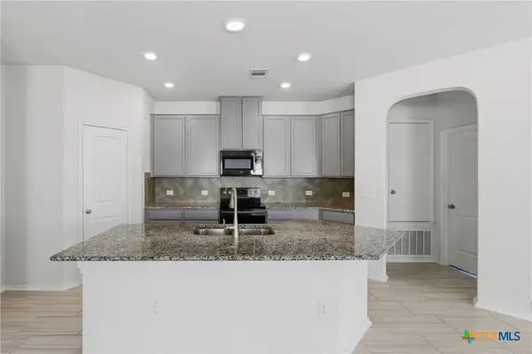 809 Screech Owl Drive, Pflugerville, TX 78660