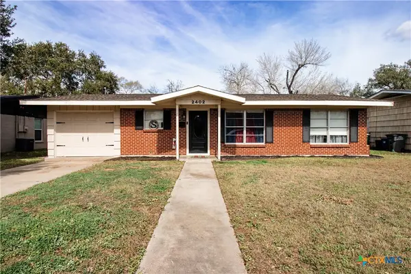 2402 E Walnut Avenue, Victoria, TX 77901