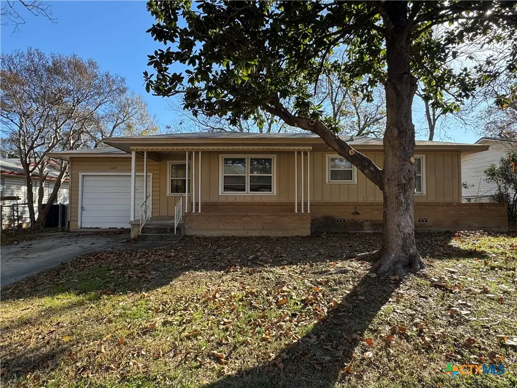 609 S 11th Street, Copperas Cove, TX 76522 - #1