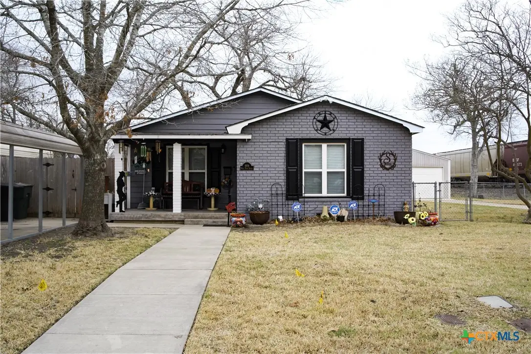 909 W Park Avenue, Temple, TX 76501 - #1