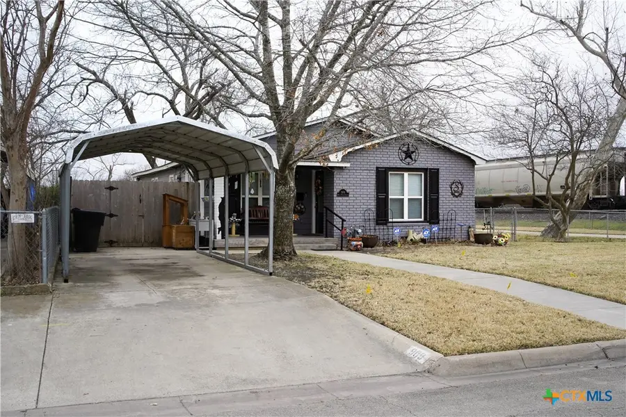 909 W Park Avenue, Temple, TX 76501 - #2