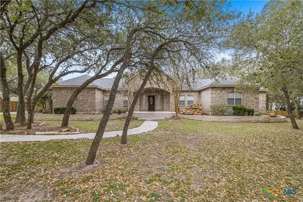 233 Post Oak Bend, Inez, TX 77968