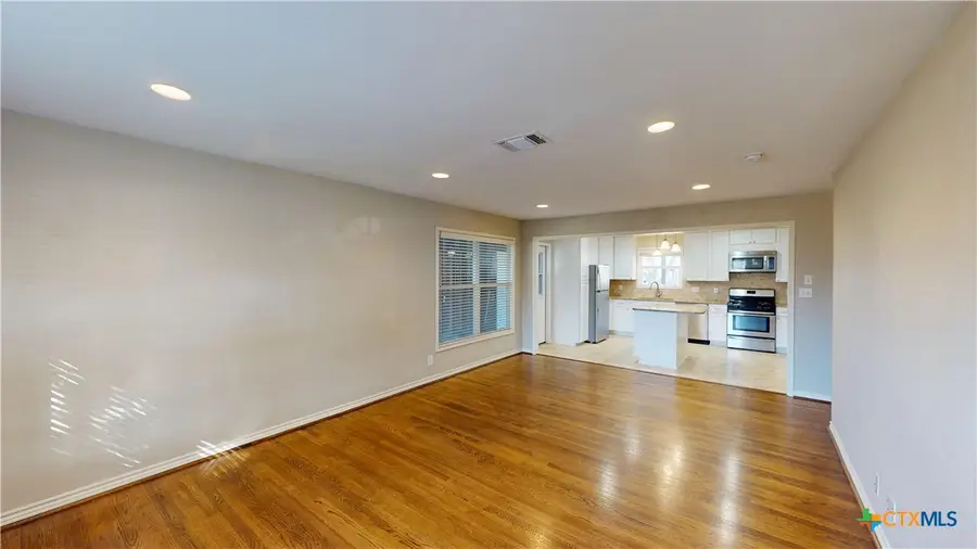 2308 Walnut Avenue, Victoria, TX 77901 - #3