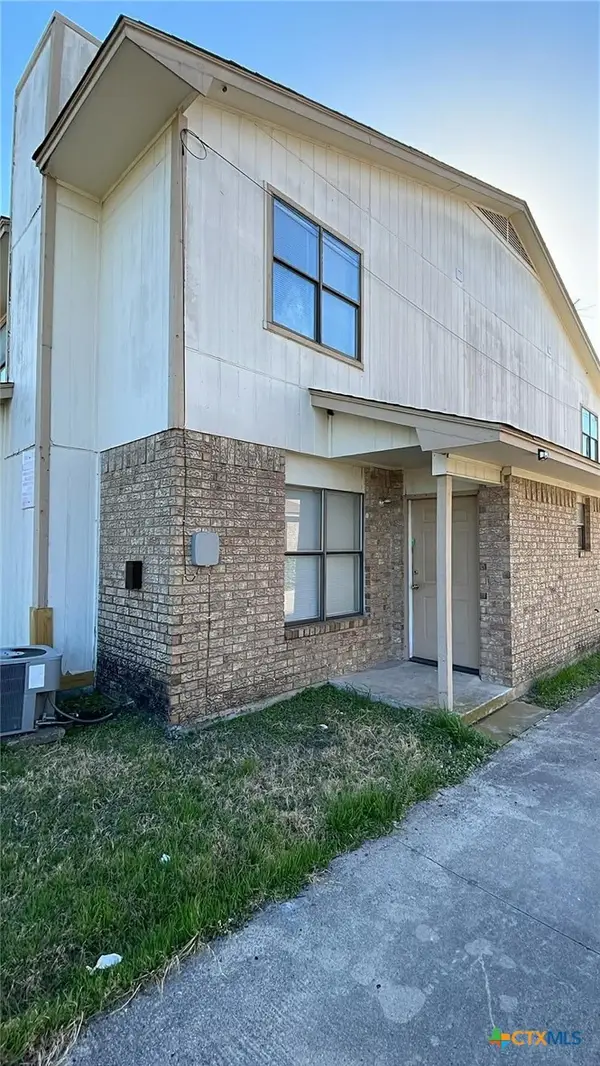 1813 Cedarhill Units A-d Drive, Killeen, TX 76543