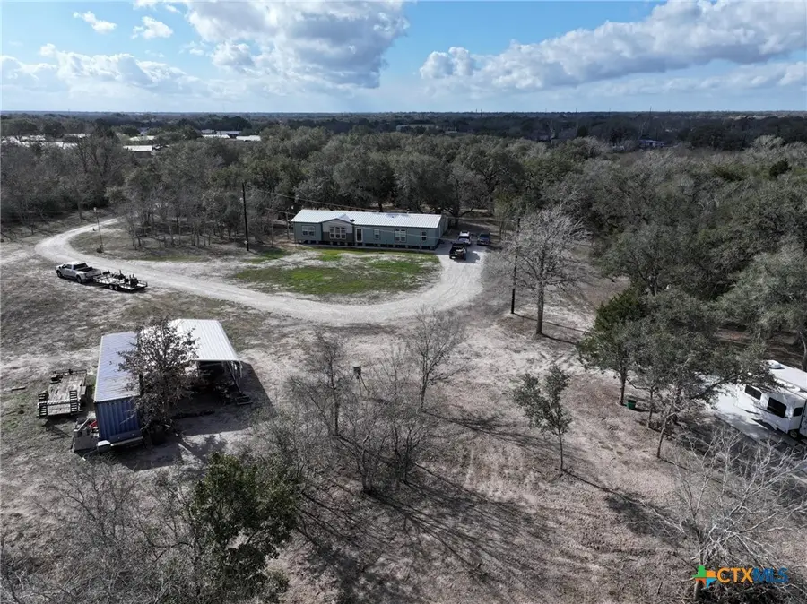 838 E. Oak St., Goliad, TX 77963 - #2