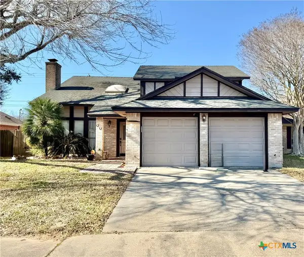 213 Timber Drive, Victoria, TX 77904