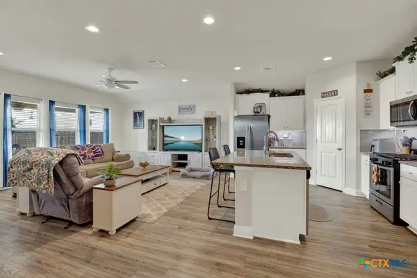 1316 Parkwood, Seguin, TX 78155