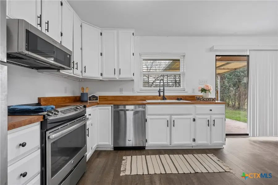 1009 E Avenue O, Belton, TX 76513 - #2