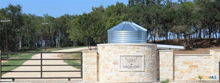 132 Highland Drive, Cameron, TX 76520 - #2