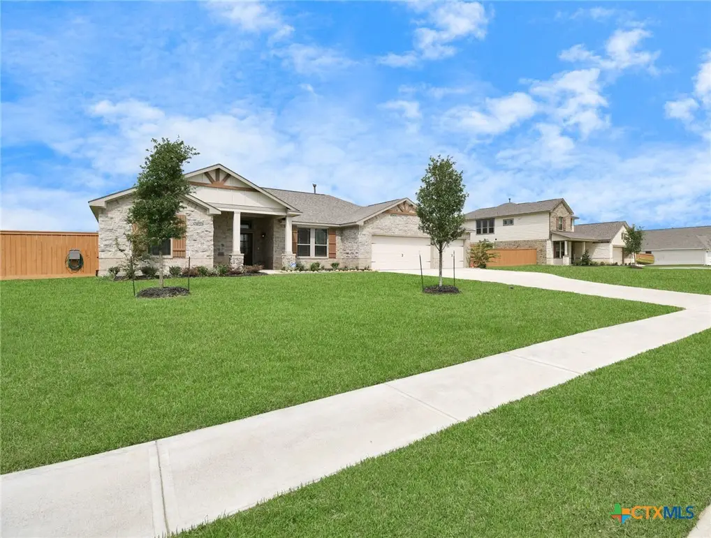 395 Hunter Ranch Way, Dayton, TX 77535 - #1