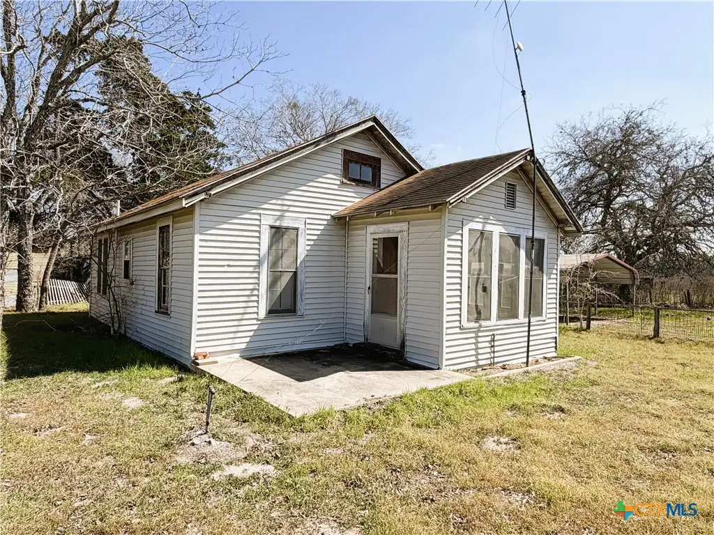 4955 State Highway 119, Goliad, TX 77963 - #1
