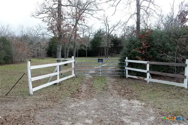 8729 E Fm 20, Dale, TX 78616