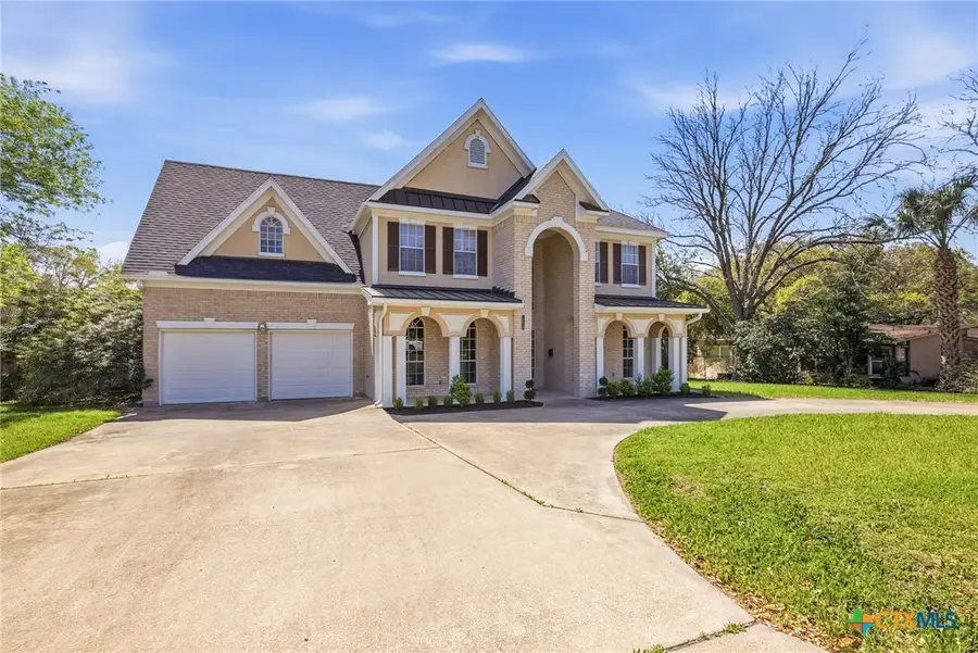 303 Roseland Avenue, Victoria, TX 77901 - #3