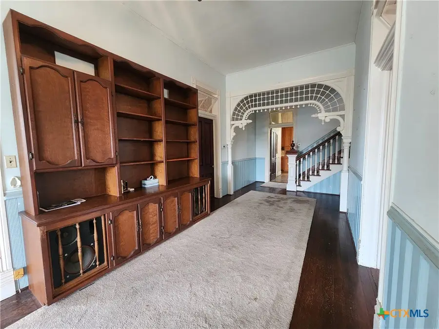 408 E Prairie Street, Cuero, TX 77954 - #3