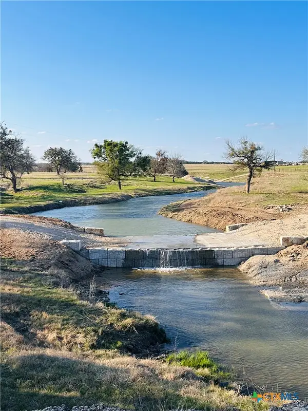 505 Cr 4205, Cranfills Gap, TX 76637