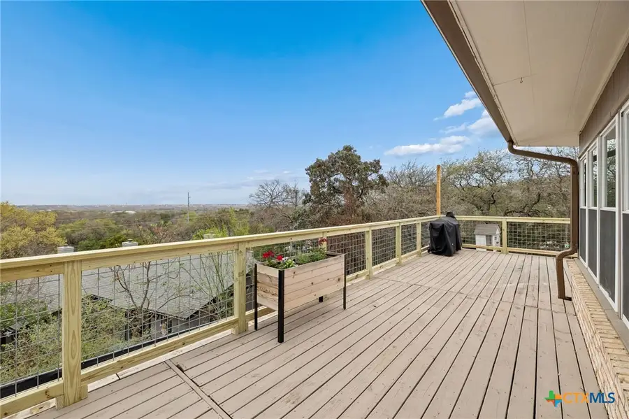 677 Floral Avenue, New Braunfels, TX 78130 - #3