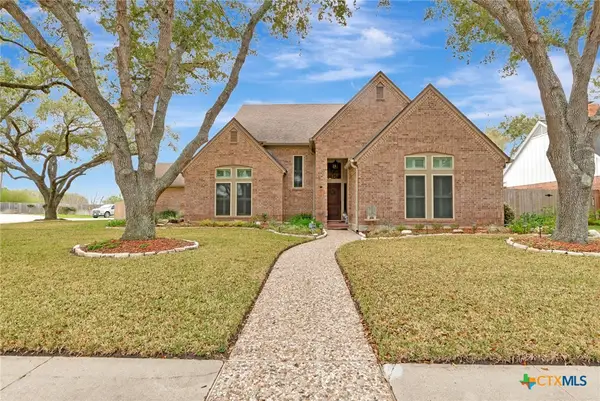 508 Masters Drive, Victoria, TX 77904