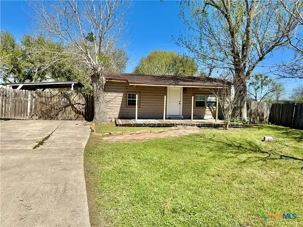 4904 Lone Tree Road, Victoria, TX 77901
