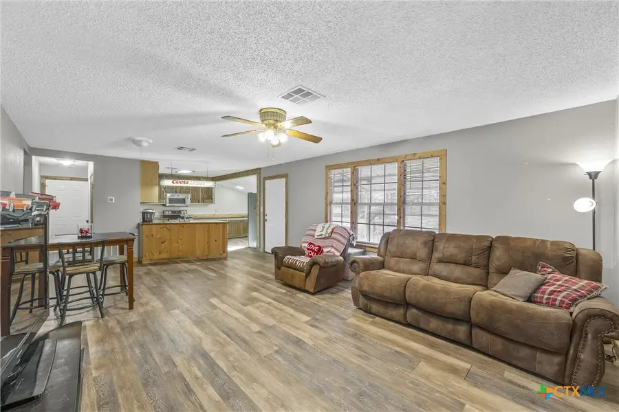 239 Wildwood Avenue, Elm Mott, TX 76640 - #2