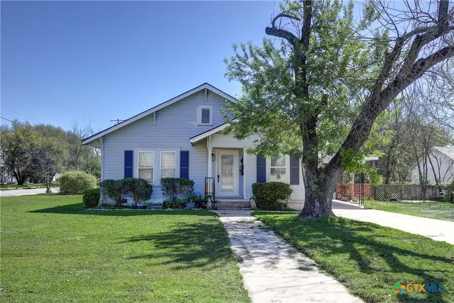 1135 N Penelope Street, Belton, TX 76513 - #2