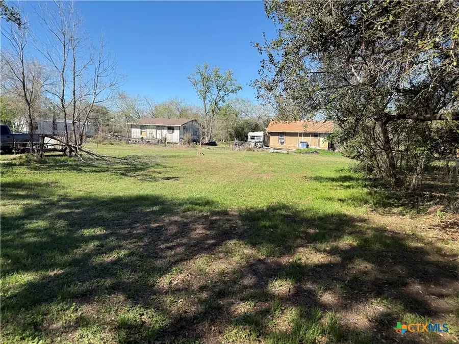 706 Grant Street, Cuero, TX 77954 - #3