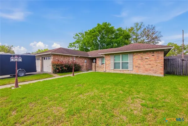 205 Westchester Drive, Victoria, TX 77904