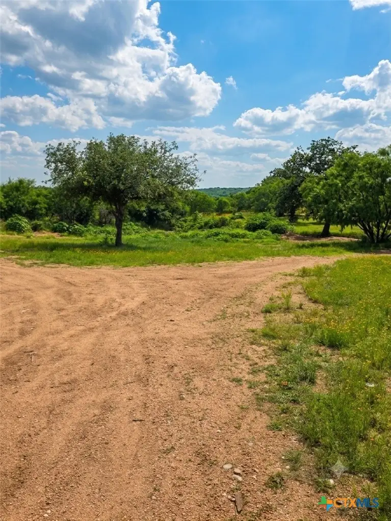 925 Old Spanish Trl, Buchanan Dam, TX 78609 - #1