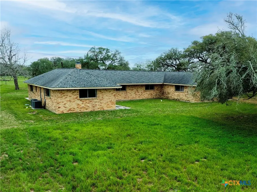 341 County Road 233, Hallettsville, TX 77964 - #3