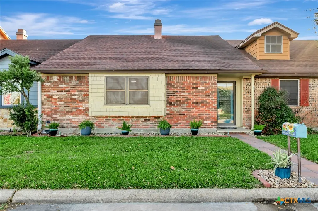 17 Northshire Street, Victoria, TX 77904 - #1