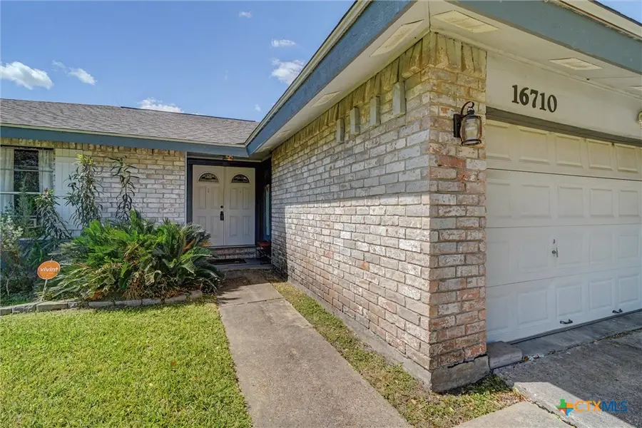 16710 Blackhawk Blvd, Friendswood, TX 77546 - #3