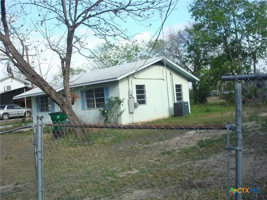 602 Silva Street, Seguin, TX 78155 - #2