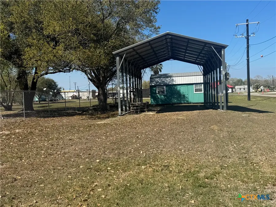 202 W Cleveland Avenue, Seadrift, TX 77983 - #2