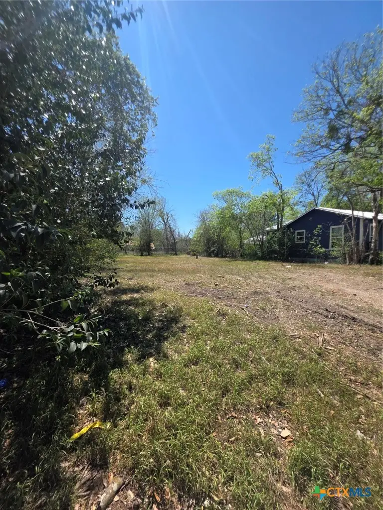 941 Matamoros Street, Seguin, TX 78155 - #2