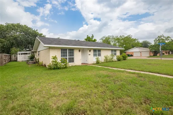 2512 E Airline Road, Victoria, TX 77901